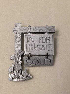 JJ Jonette Vintage Real Estate Dangle Pin